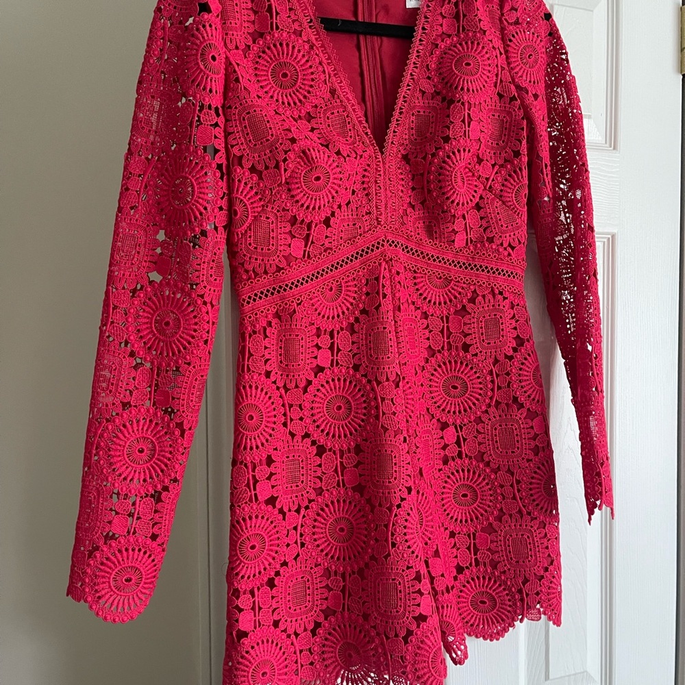Monique Lhuillier Lace Jumpsuit-*Never Worn*, size 2. - Picture 3 of 5